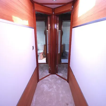 Albatros B Botel *